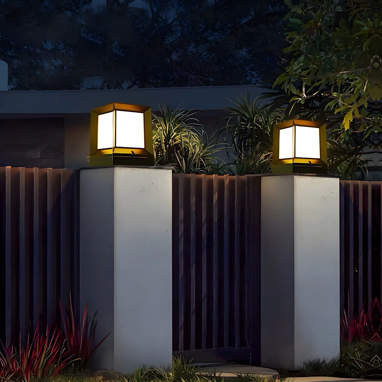 Outdoor Rectangle Solar LED Post Cap Light in Dimmable Image - 3 | homeyfad