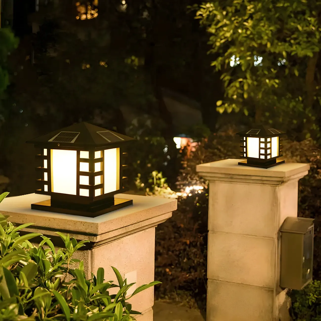 Solar Lantern-Shape Black Metal Post Cap Light Image - 4