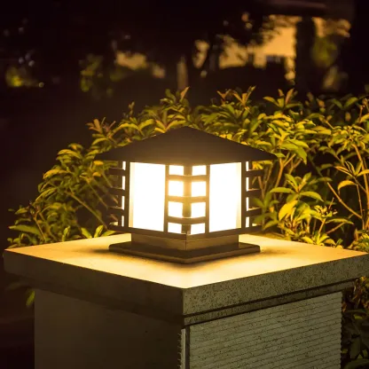 Solar Lantern-Shape Black Metal Post Cap Light Image - 9