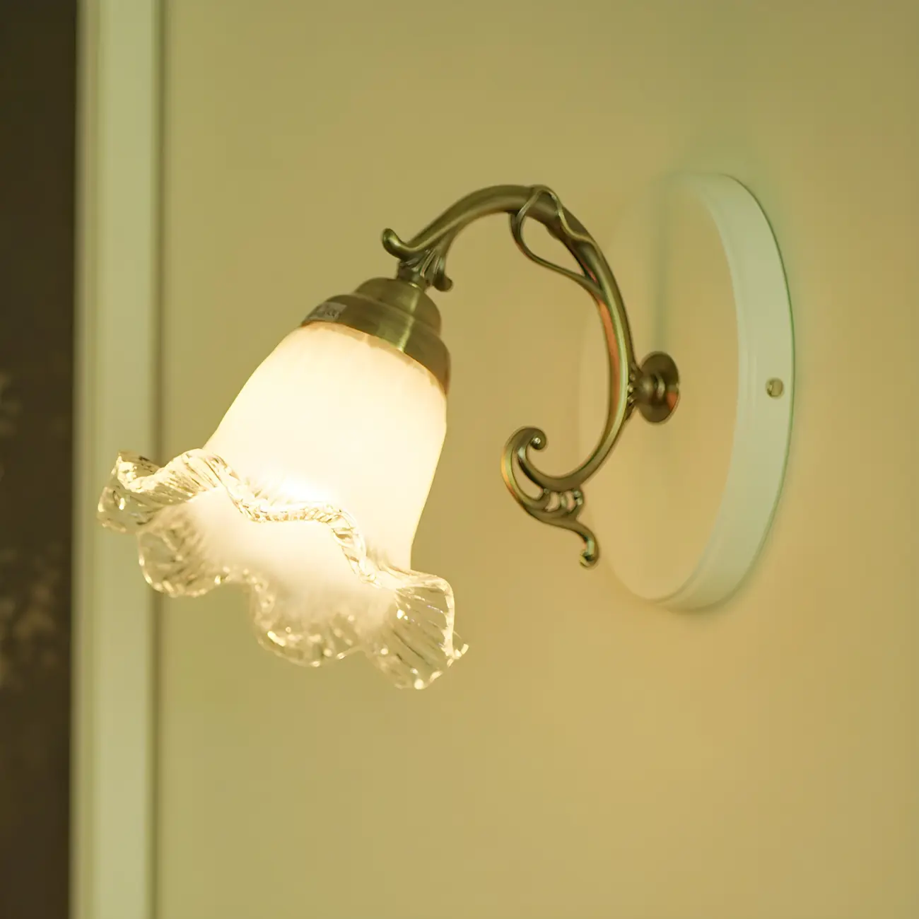 Vintage Wall Light Sconce Colorful Wall Light Fixture for Bedroom Image - 7 | homeyfad