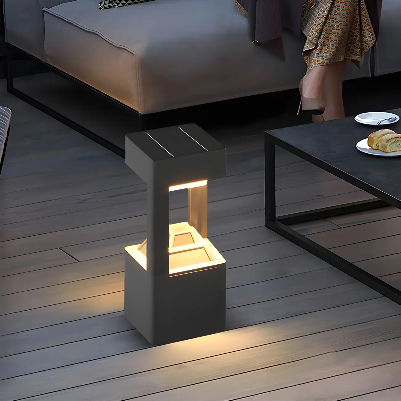 Modern Solar Black Metal Post Cap Light with Switch Image - 1 | homeyfad