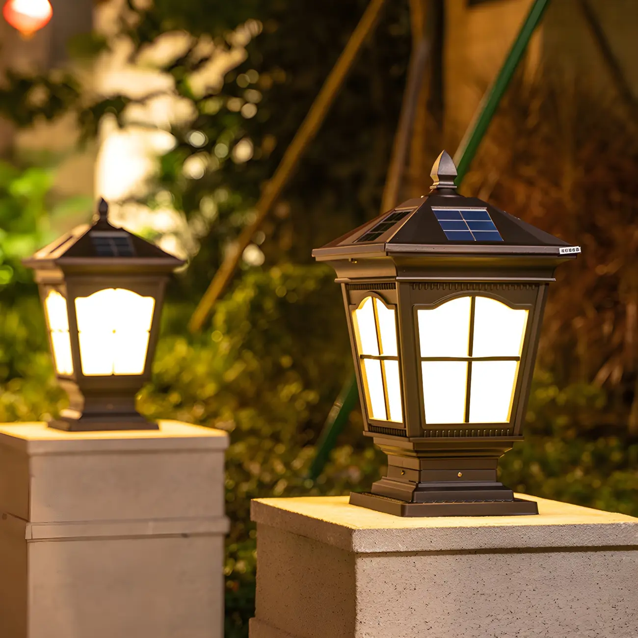 Decorative Outdoor Solar Post Light in 3 Color Light Image - 1 | homeyfad