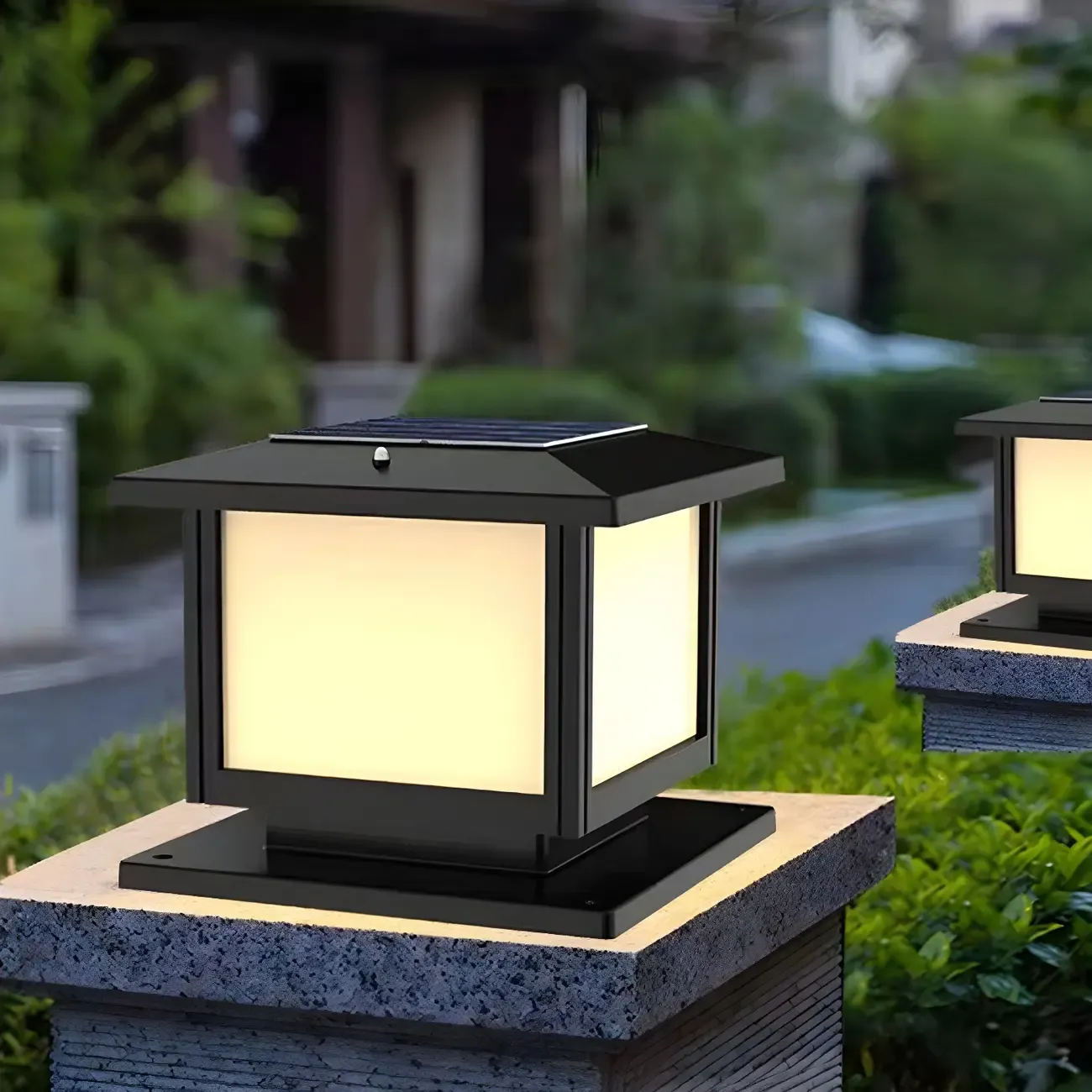 Solar Black Plastic Square Post Cap Light Image - 5