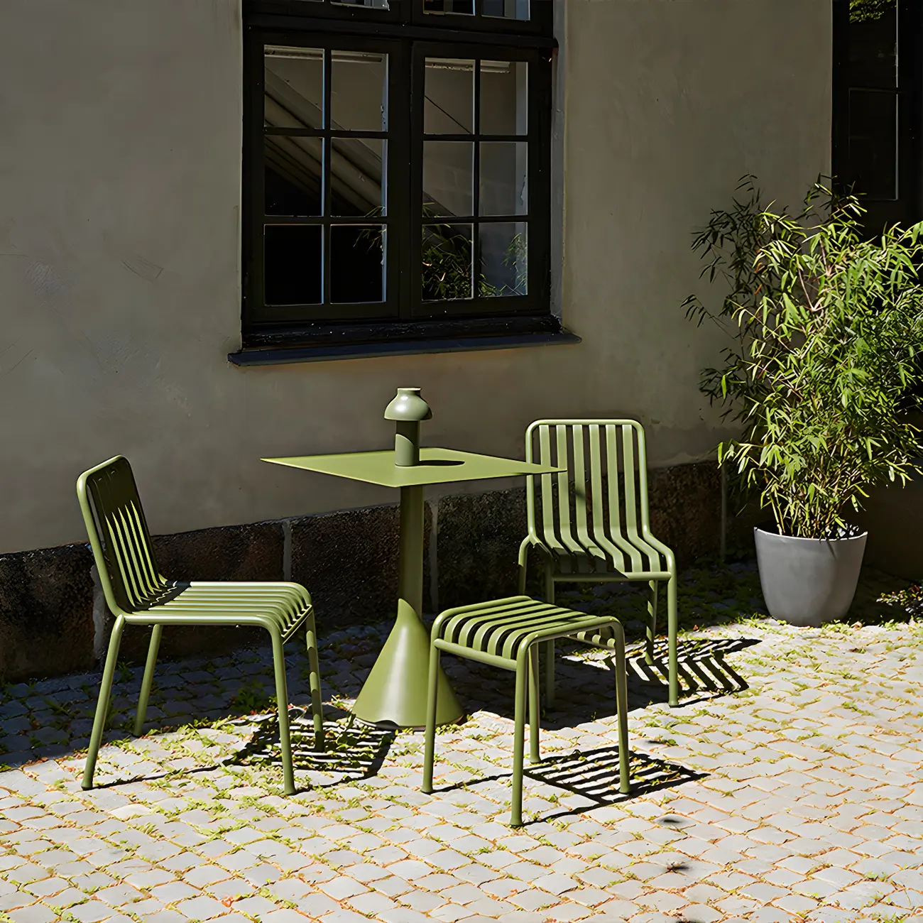 Modern Metal Green Outdoor Arm Patio Dining Chairs Image - 1 | homeyfad