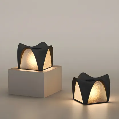 Solar Wavy Black and Glass Shade Post Cap Light Image - 5