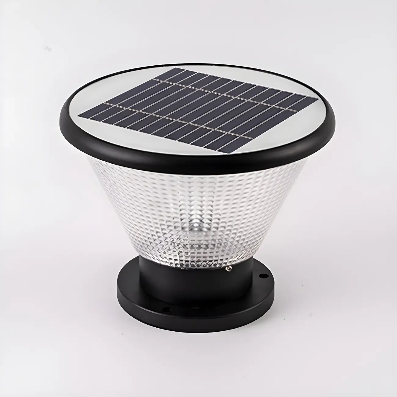 Solar Square and Round Pyramid Post Cap Light Image - 9