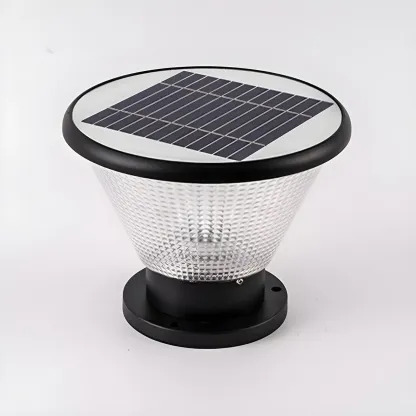 Solar Square and Round Pyramid Post Cap Light Image - 9