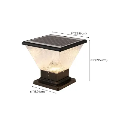 Solar Square and Round Pyramid Post Cap Light Image - 14