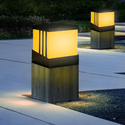 Cube Solar Black Metal Post Cap Light Image - 1
