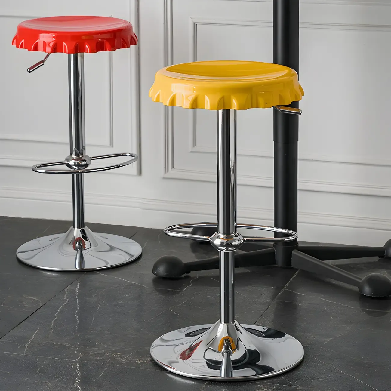 Durable Plastic Swivel Bar Stools with Adjustable Height for Kitchen Image - 4