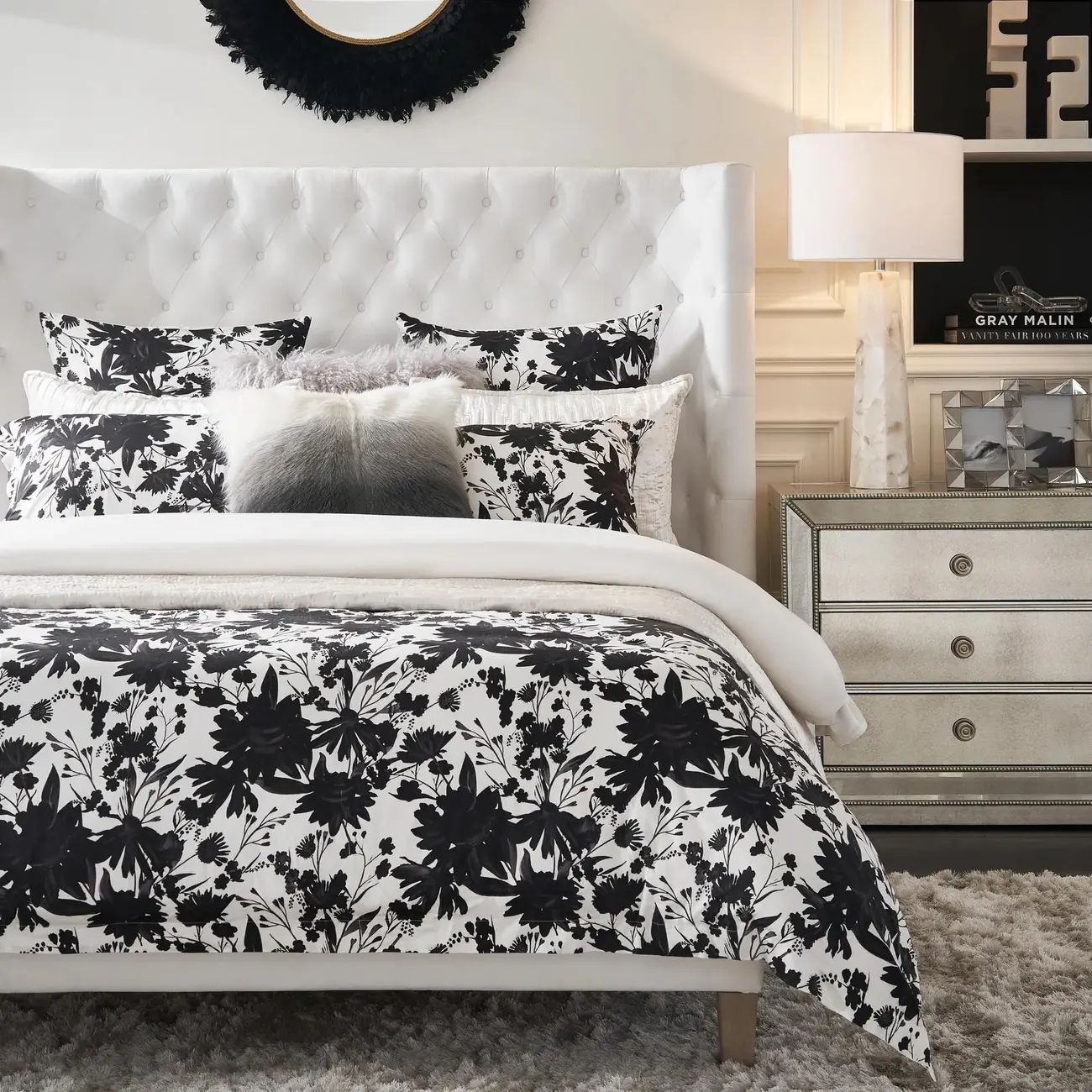 Modern Marble Alabaster Table Lamp with Linen Shade Image - 3 | homeyfad