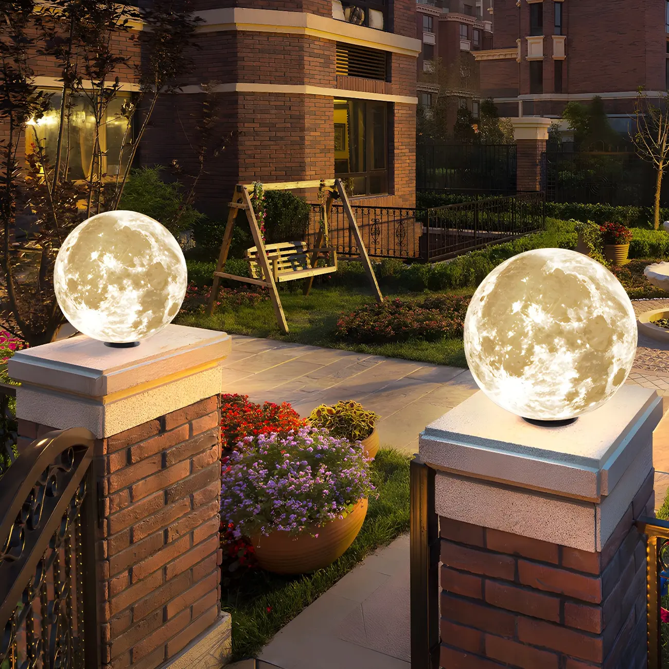 White Resin Moon-Shaped Post Cap Light Image - 3 | homeyfad