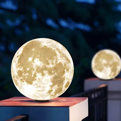 White Resin Moon-Shaped Post Cap Light Image - 12