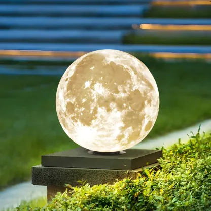 White Resin Moon-Shaped Post Cap Light Image - 13