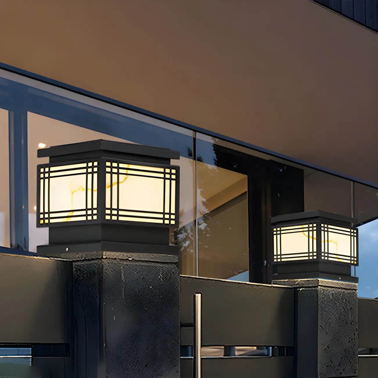 Solar Black Metal Rectangular Post Cap Light Image - 3