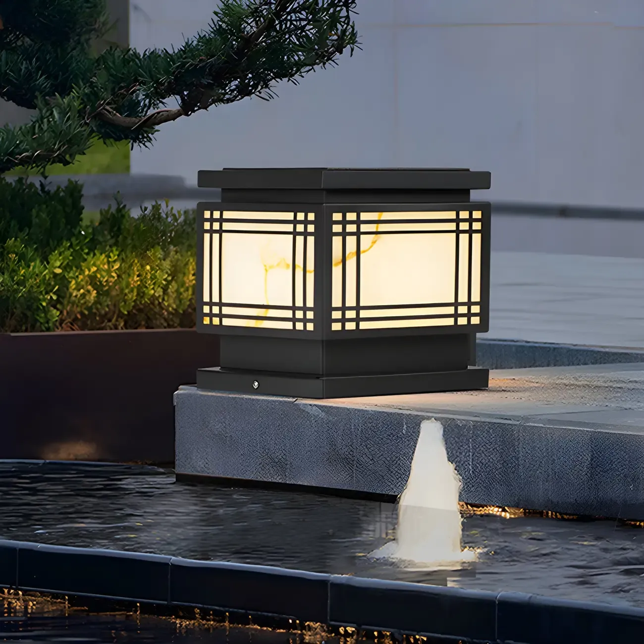 Solar Black Metal Rectangular Post Cap Light Image - 4