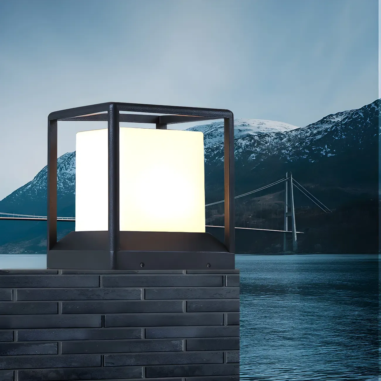 Outdoor Waterproof Metal Cube Post Cap Light Image - 3