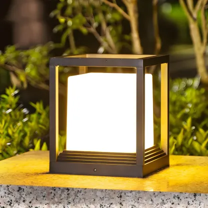 Outdoor Waterproof Metal Cube Post Cap Light Image - 4