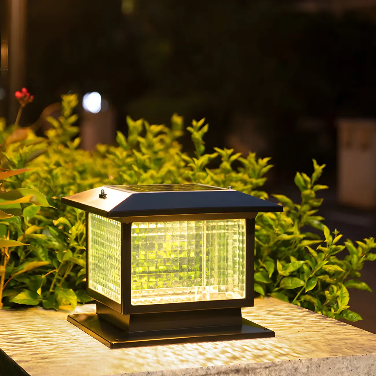 Solar Black Metal Glass Square Post Cap Light Image - 1 | homeyfad