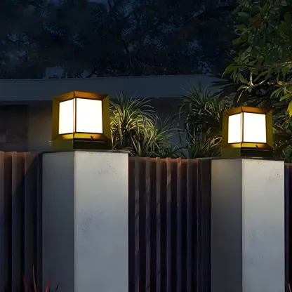 Solar Acrylic Black LED Post Cap Light Image - 1