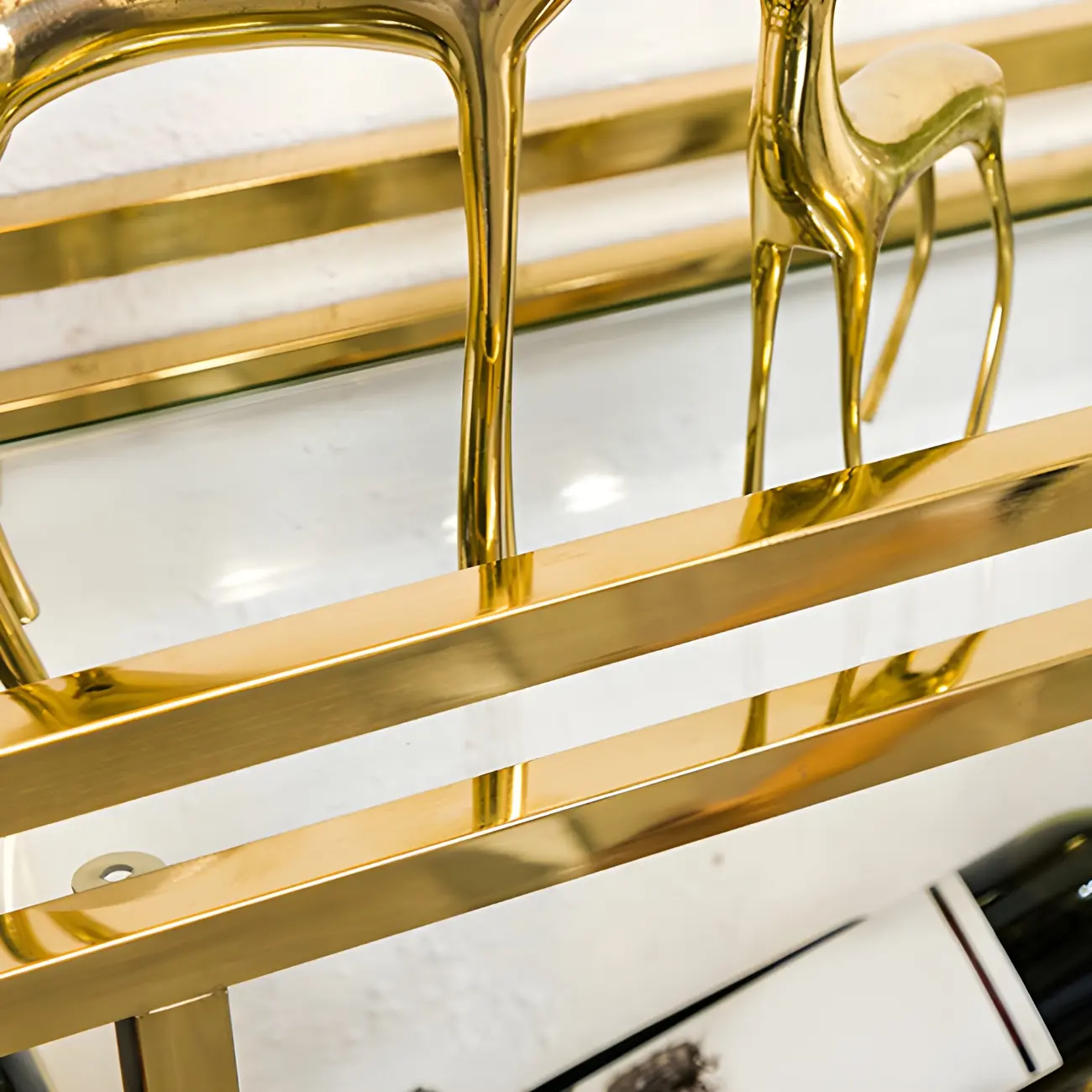 Luxury Metal Gold Wall-Mounted Open Wine Rack Image - 9 | homeyfad