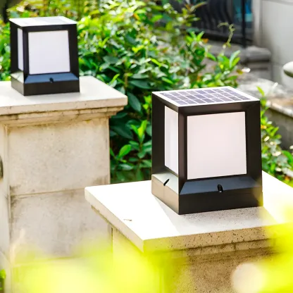  Waterproof Solar Black Metal Cube  Post Cap Light Image - 2