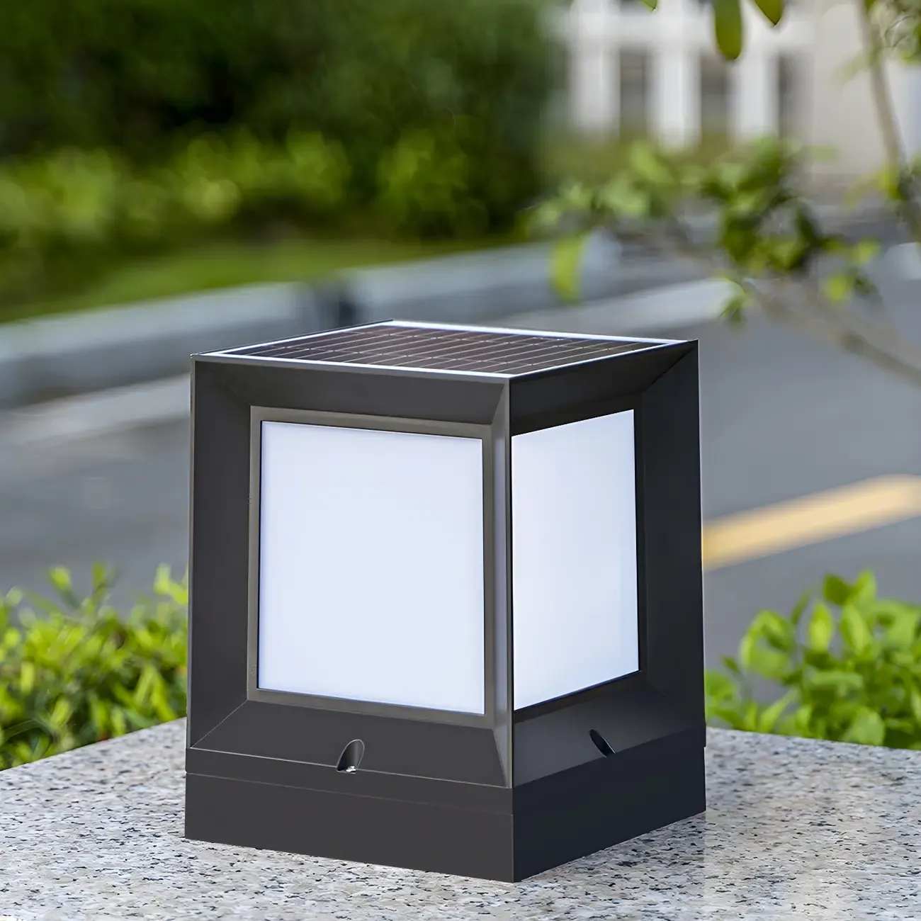 Waterproof Solar Black Metal Cube Post Cap Light Image - 5