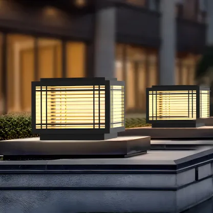 Solar Black Metal Glass Geometric Post Cap Light Image - 4