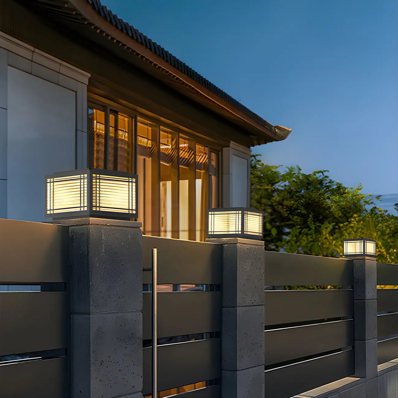 Solar Black Metal Glass Geometric Post Cap Light Image - 6 | homeyfad