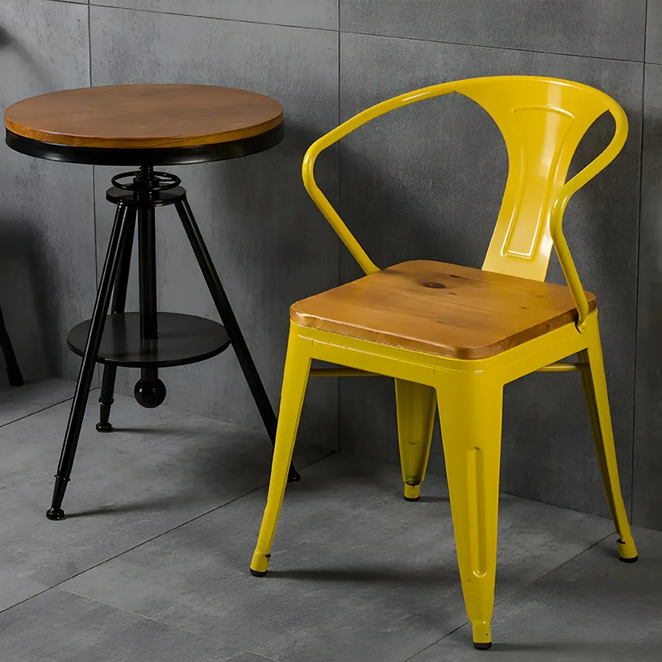 Adjustable Pine Wood Round Cocktail Bar Table for Home Bar Image - 3