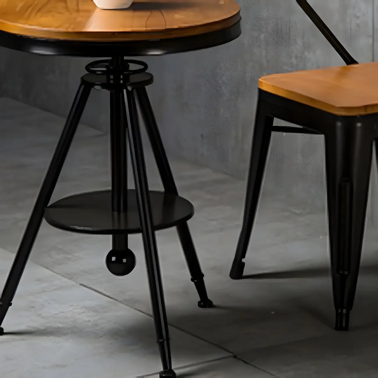 Adjustable Pine Wood Round Cocktail Bar Table for Home Bar Image - 6