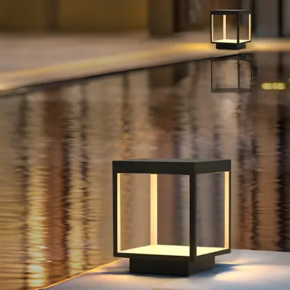 Solar Black Metal Open Post Cap Light Image - 2