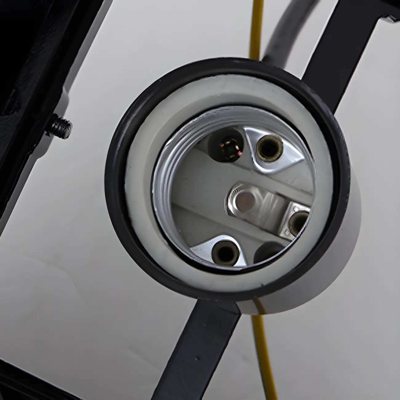 Outdoor Bronze Black/Bronze Metal Solar Post Light Image - 13 | homeyfad