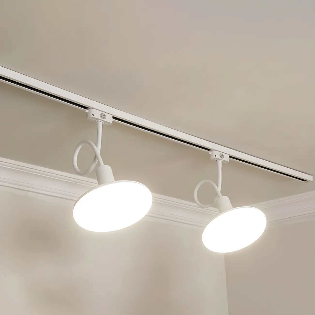 5-Light Modern LED Track Lighting with Adjustable Head | homeyfad