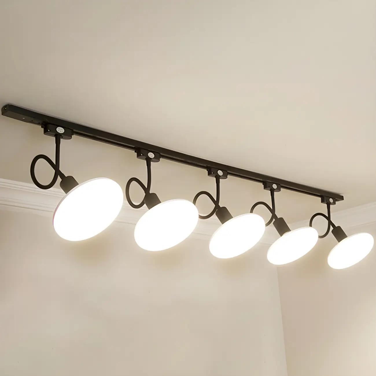 5-Light Modern LED Track Lighting with Adjustable Head | homeyfad