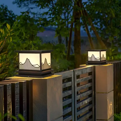 Decorative Solar Black Metal Post Cap Light Image - 4