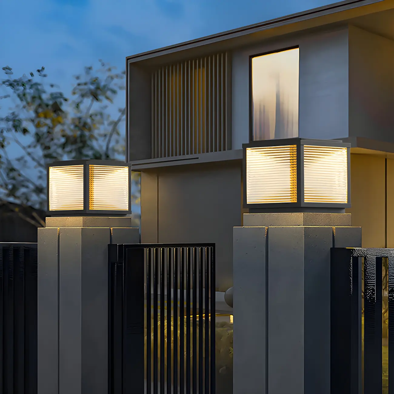 Solar Black Metal Modern Cube Post Cap Light Image - 4 | homeyfad