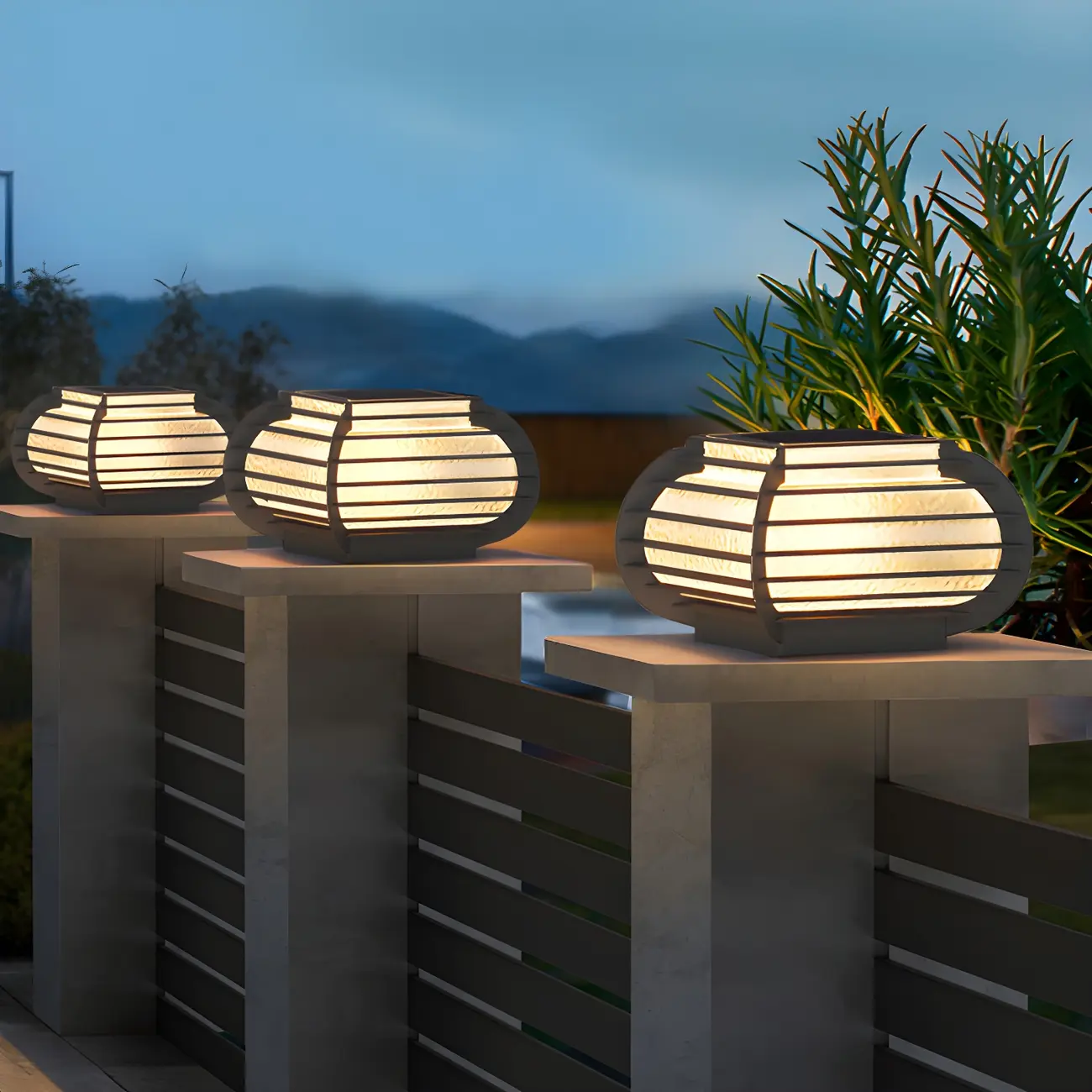 Solar Black Ribbed Metal Clear Class Post Cap Light Image - 3 | homeyfad