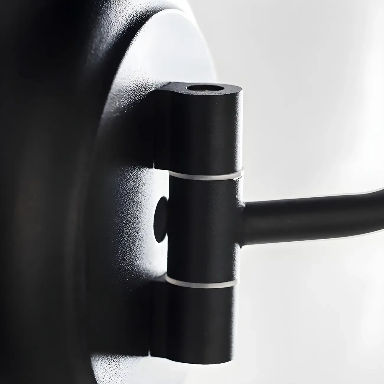 Wall-Mounted Linear Black Bathroom LED Vanity Light Image - 6