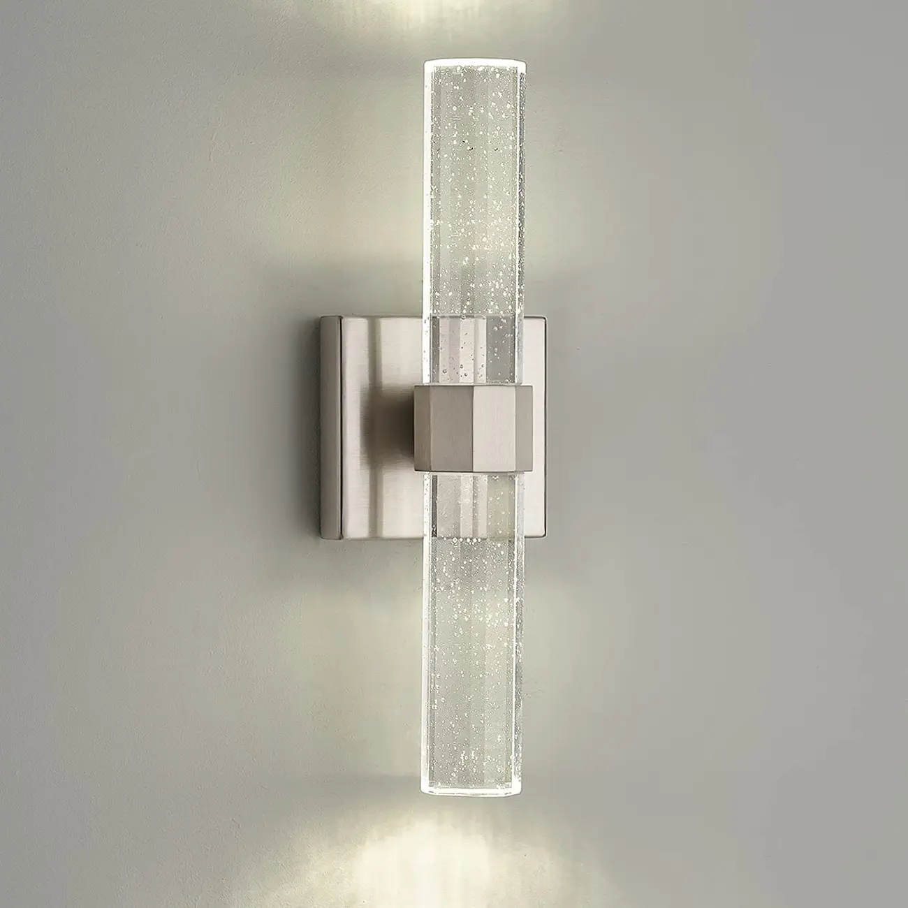 Stylish LED Vanity Light with Crystal Shade for Bathroom Image - 2 | homeyfad