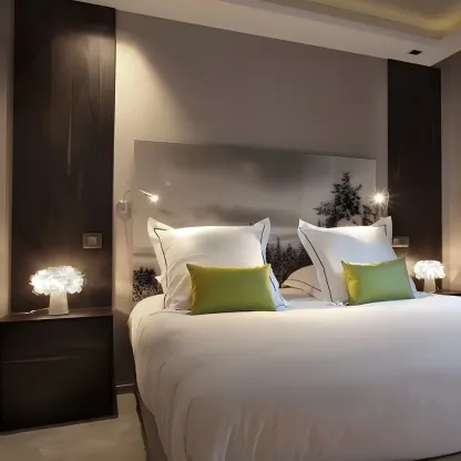 Orange Metal LED Flower Shaped Table Lamp for Bedroom Image - 3