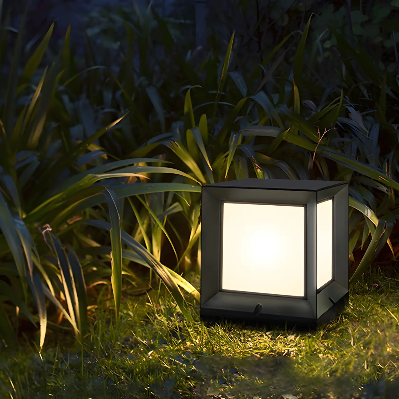 Waterproof Metal Black Square Solar Outdoor Post Lights | homeyfad