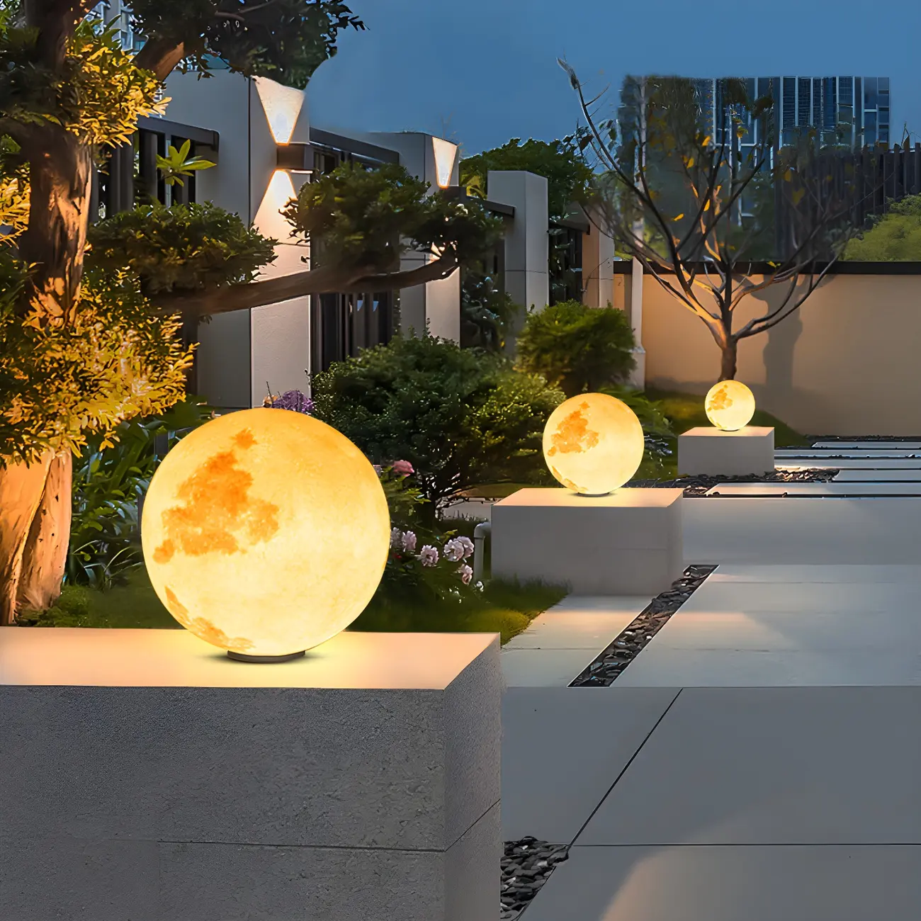 Yellow Moon-Theme Globe Resin Post Cap Light Image - 2 | homeyfad