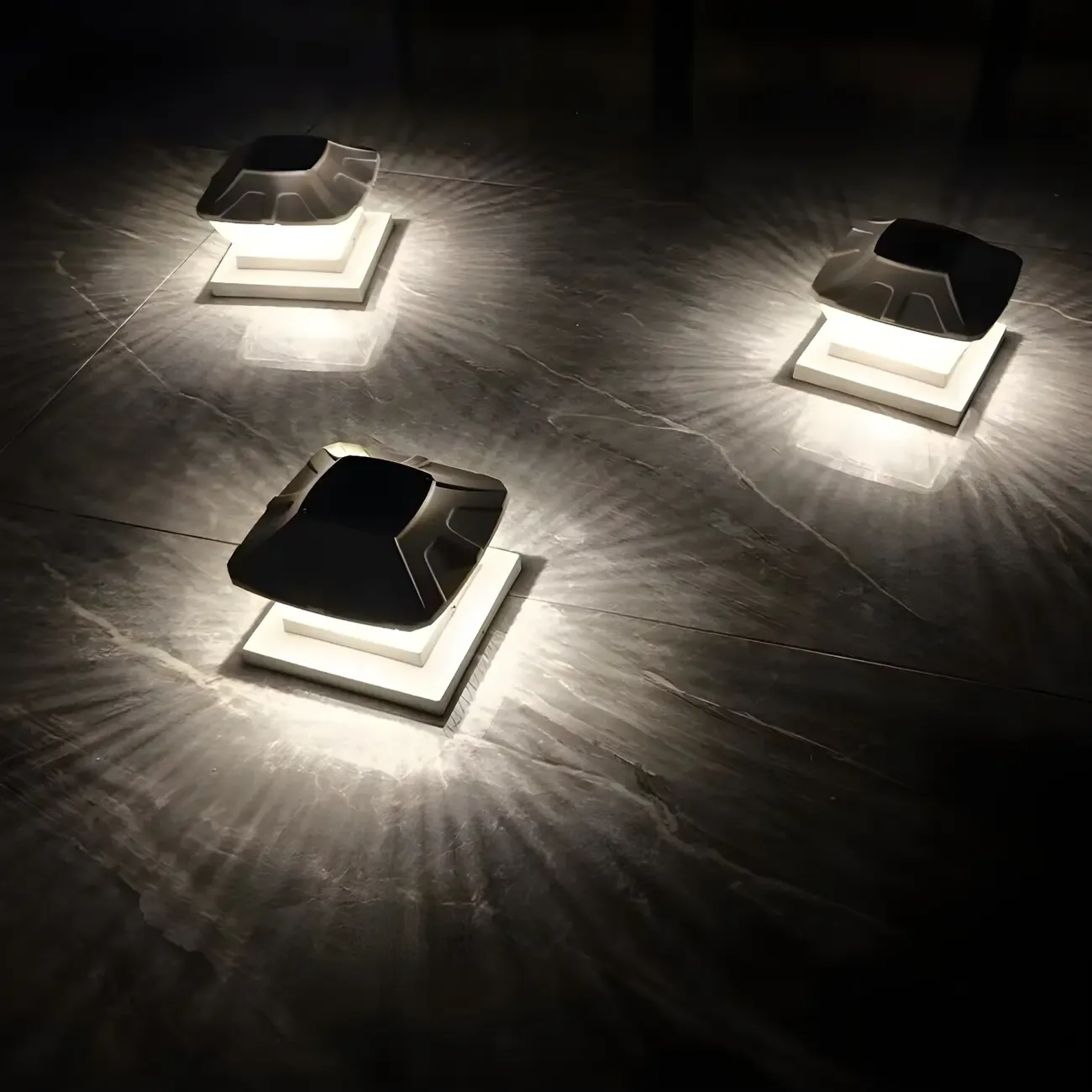 Solar Plastic Square Clear Shade Post Cap Light Image - 2