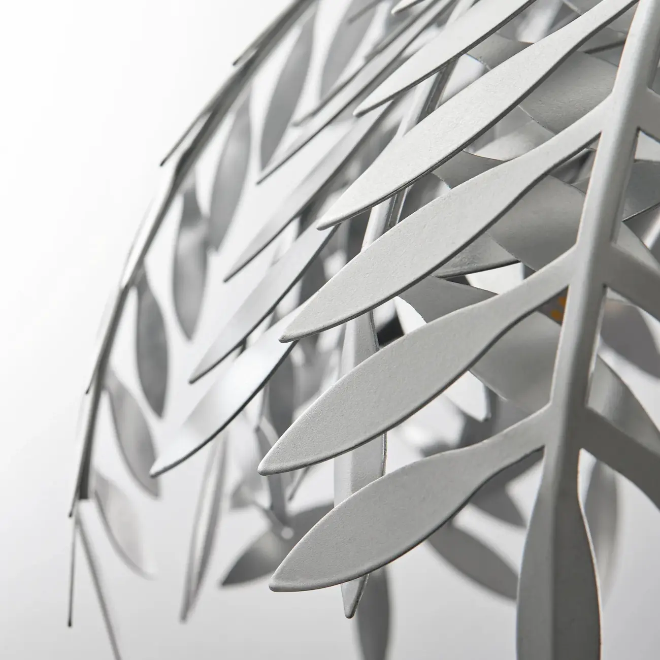 Modern Metal Silver Leaf Shape Pendant Light Image - 6 | homeyfad