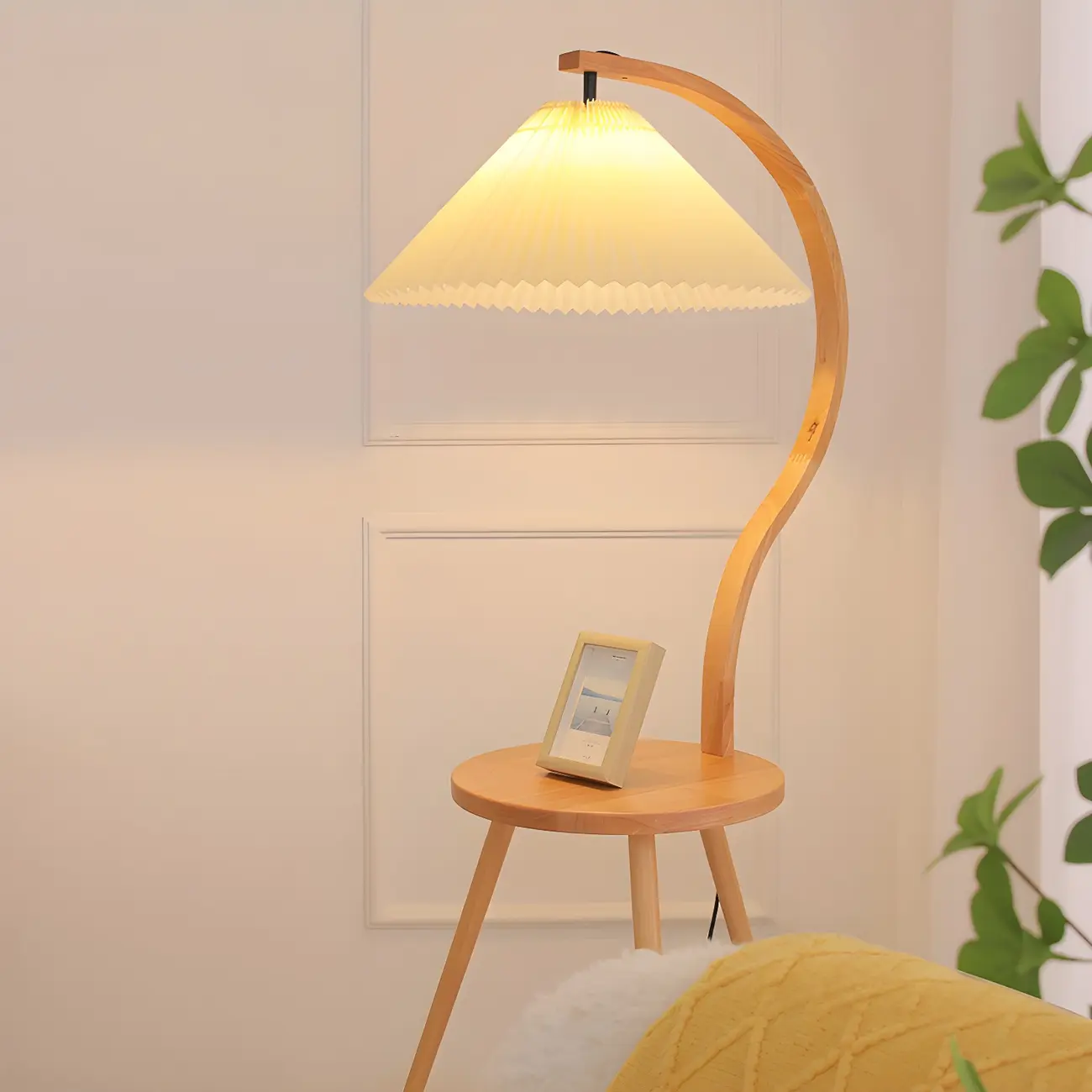 Modern Wood Arc Floor Lamp with Shelf for Living Room - HomeyFad – HOMEYFAD