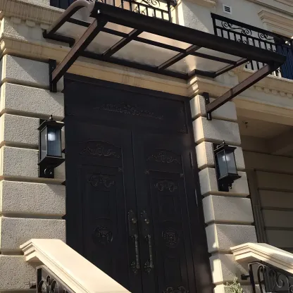 Modern Black Geometric Glass Shade Outdoor Wall Light Image - 3