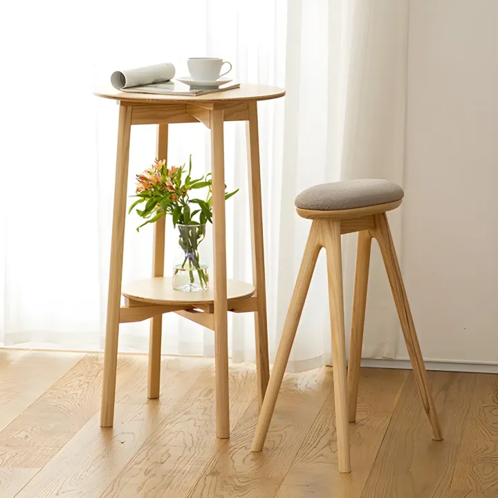 Scandinavian round bar table