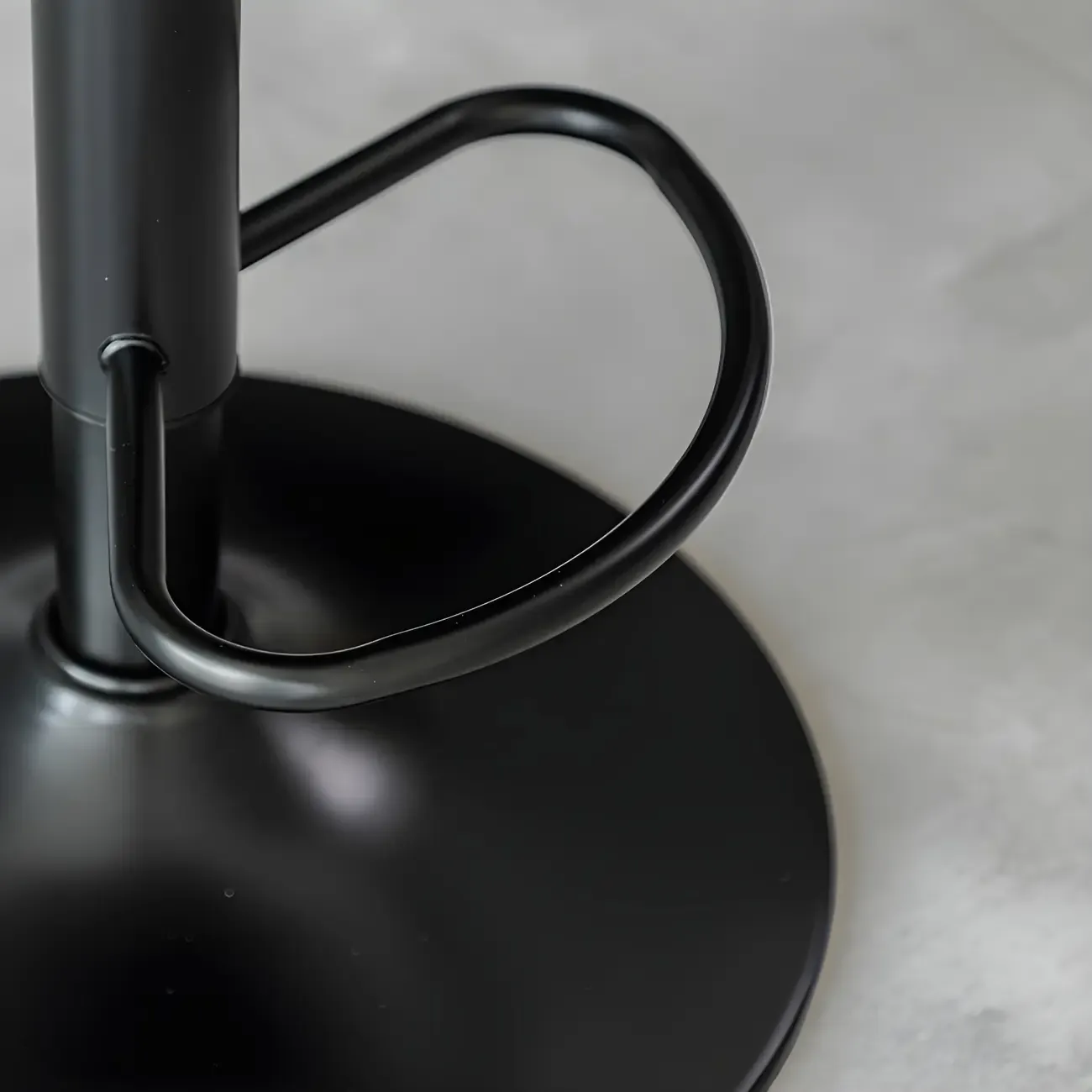 Modern Faux Leather Adjustable Swivel Bar Stools Image - 21