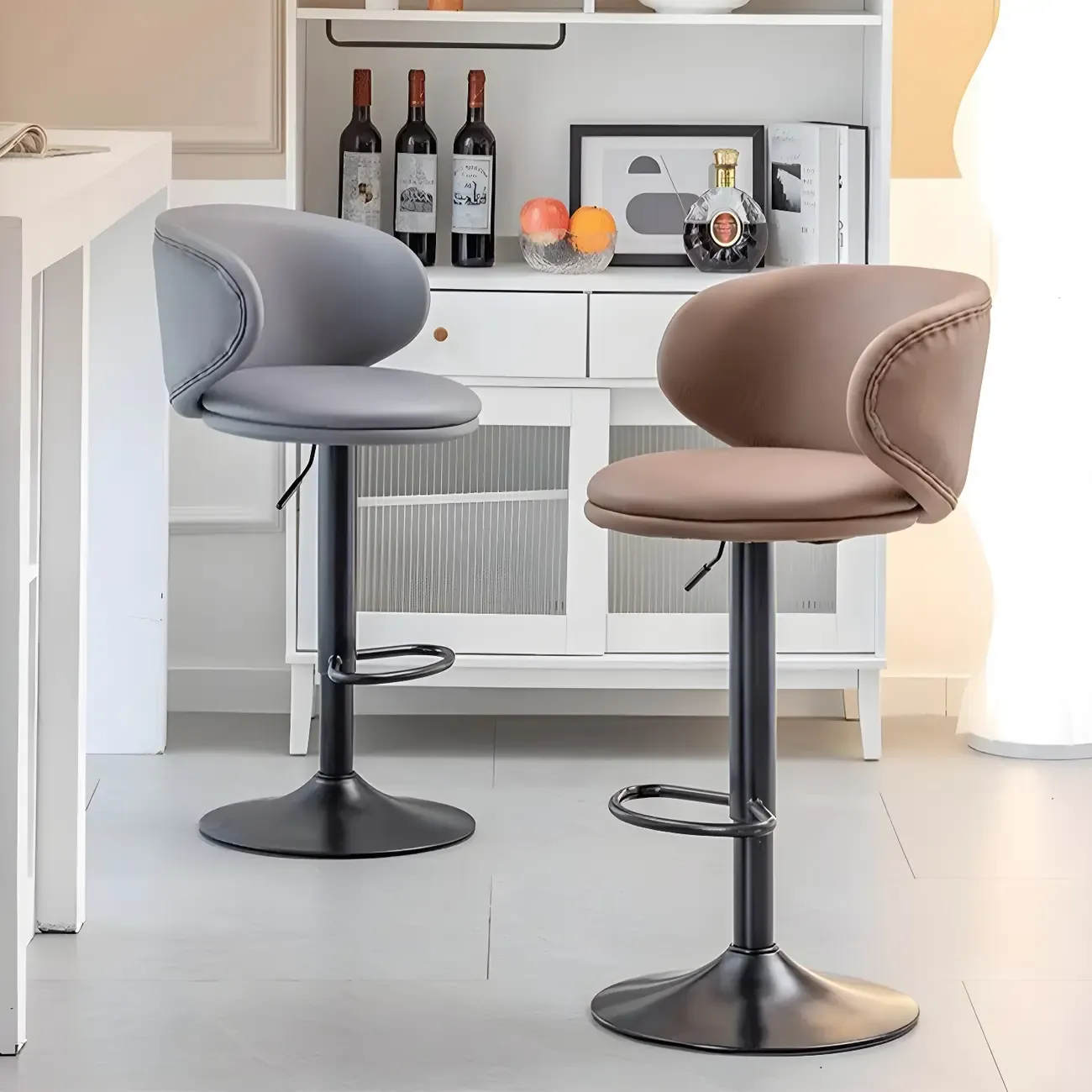 Traditional Upholstered Bar Stools with Height-Adjustable Seat Image - 28